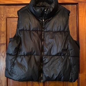 Old Navy Black Puffer Vest